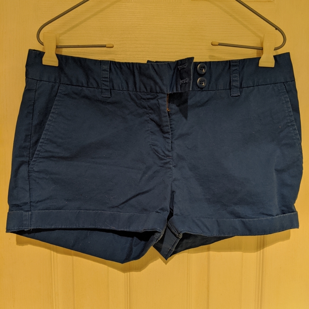 Vineyard vines khaki shorts